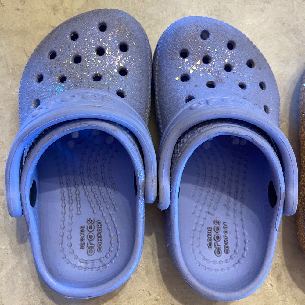 Girls 6c purple glitter crocs